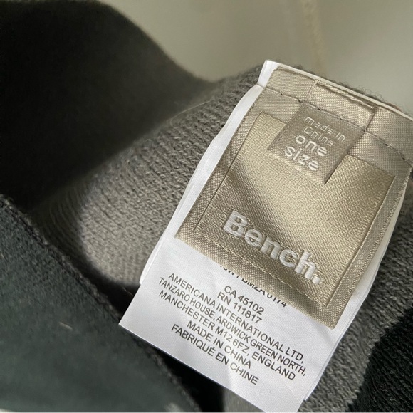 BENCH SCARF - Picture 7 of 8